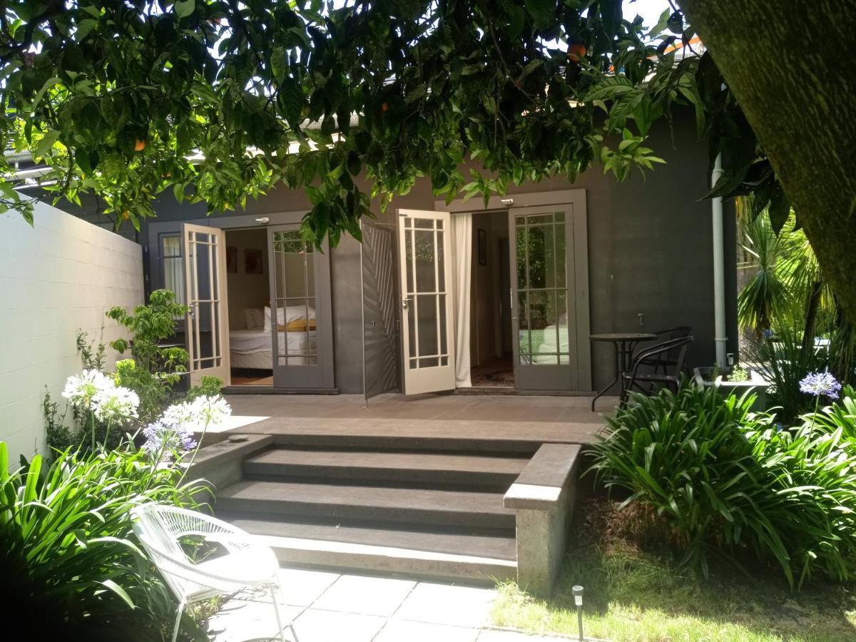 Irongate Retreat Bed & Breakfast เฮสติงส์ ภายนอก รูปภาพ